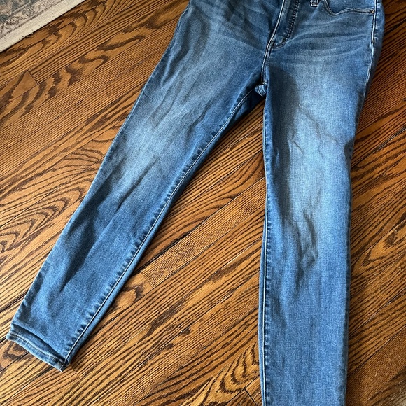 Madewell Roadtripper Skinny Jeans Size 28P - Picture 2 of 4